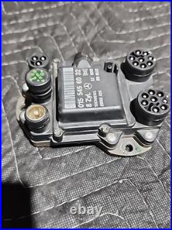 1993-1995 Mercedes W140 W124 S420 E420 IGNITION CONTROL MODULE EZL 0155456032