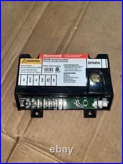 1PC Honeywell S8610M3009 Ignition Control Module S8610M3009 New Fast Shipping