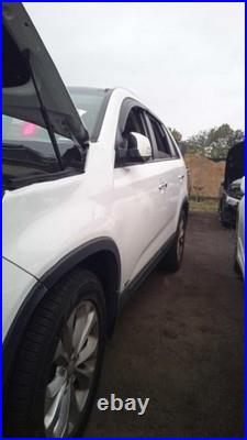 2015 KIA SORENTO Ignition Control Module OEM 954001U230 3.3L Used 108k Miles